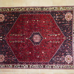 tappeto abadeh rosso blu geometrico