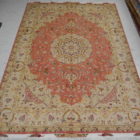tappeto persiano tabriz da salotto color rosa e beige