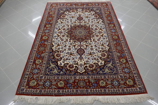 tappeto isfahan da salotto fondo avorio