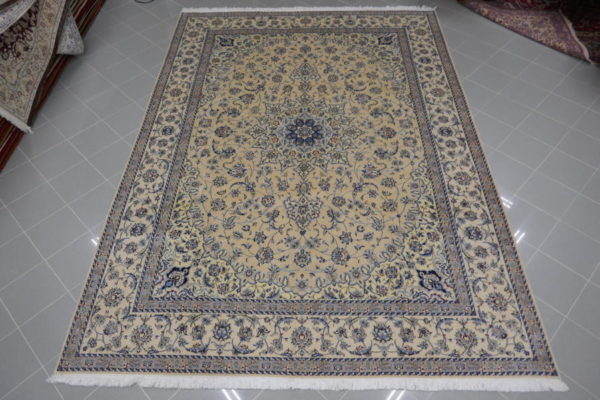 tappeto nain grande color crema