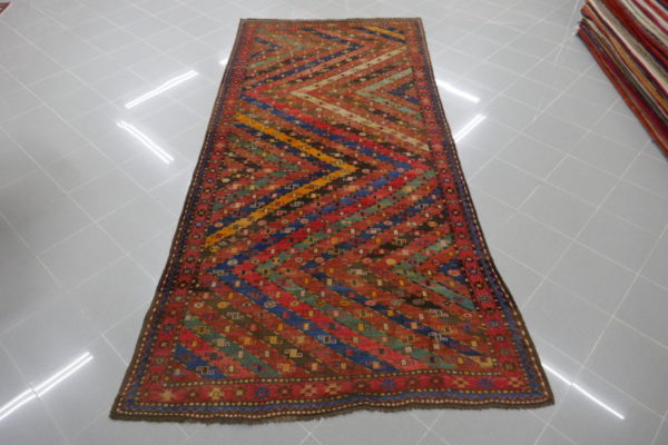 tappeto caucasico karabagh colorato