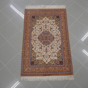 piccolo tappeto isfahan misto seta firmato