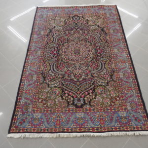 tappeto floreale persiano kirman da salotto