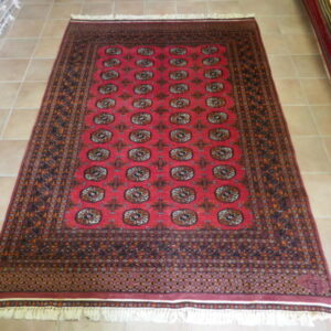 tappeto bukhara da salotto fondo rosso