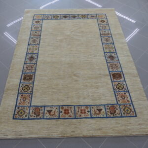 tappeto gabbeh persiano fondo avorio da salotto