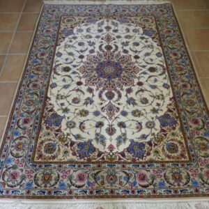 tappeto persiano isfahan da salotto misto seta extrafine fondo avorio