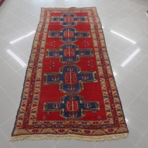 tappeto persiano kelley meshkin fondo rosso blu geometrico