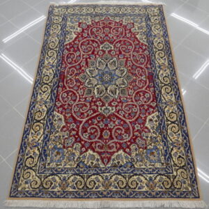 tappeto persiano nain 9 fili da salotto fondo rosso rubino da salotto
