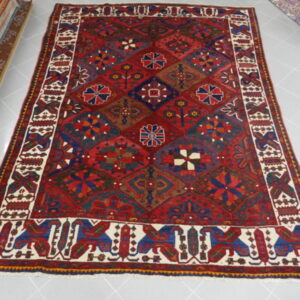 tappeto antico bakhtiari da salotto con colori vegetali e naturali
