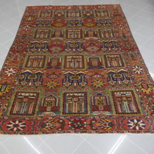 tappeto persiano bakhtiari armeno da salotto con molti colori
