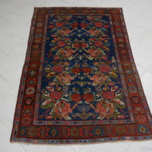 antico tappeto persiano fereydan fondo blu con i grandi fiori da salotto