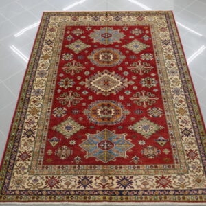 tappeto orientale moderno kazak da salotto fondo rosso
