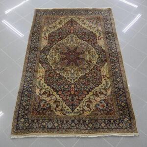 tappeto orientale indiano kirman da salotto con il medaglione
