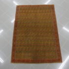 antico tappeto persiano seneh da salotto fondo giallo