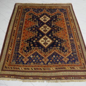 antico tappeto afshari con 3 piccoli medaglioni color avorio su fondo blu