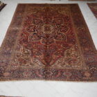 tappeto Heriz Ahar Antico fondo rosso avorio grande