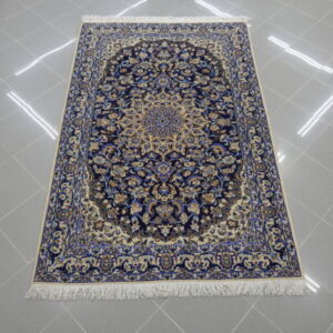 tappeto persiano nain 9 fili fondo blu da salotto
