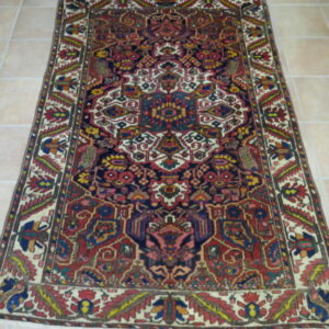 antico tappeto persiano bakhtiari da salotto con splendidi colori