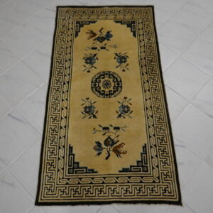 piccolo antico tappeto cinese fondo avorio