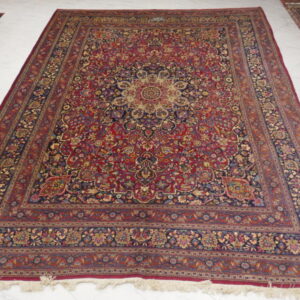 antico tappeto persiano khorasan mashad firmato makhmal baf da sala fondo rosso
