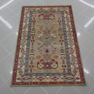 tappeto orientale afghano kazak fondo color sabbia