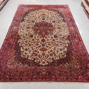 originale tappeto persiano isfahan disegno seirafian misto seta fondo rosso da salotto