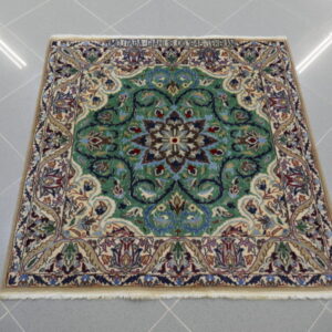 piccolo tappeto persiano nain scendiletto 9fili fondo verde quadrato