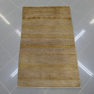 piccolo gabbeh moderno scendiletto color beige