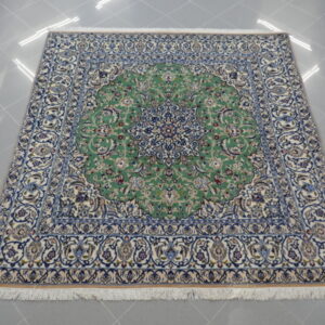 tappeto Nain 9 Fili quadrato fondo verde da salotto