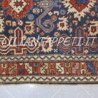 Piccolo tappeto caucasico Perepedil lana su lana fondo blu 148x90 cm