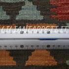 piccolo kilim afghano annodato a mano in lana 126x87 cm multicolore